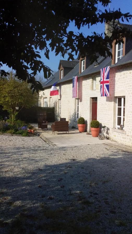 Chambre De Rose - Le Refuge Des Parachutistes - En Bordure Du Marais Neuville-au-Plain Екстериор снимка