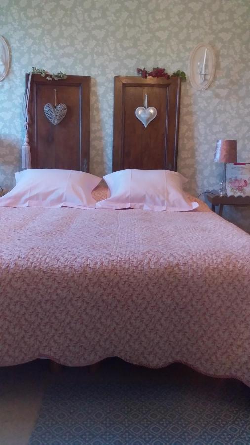 Chambre De Rose - Le Refuge Des Parachutistes - En Bordure Du Marais Neuville-au-Plain Екстериор снимка