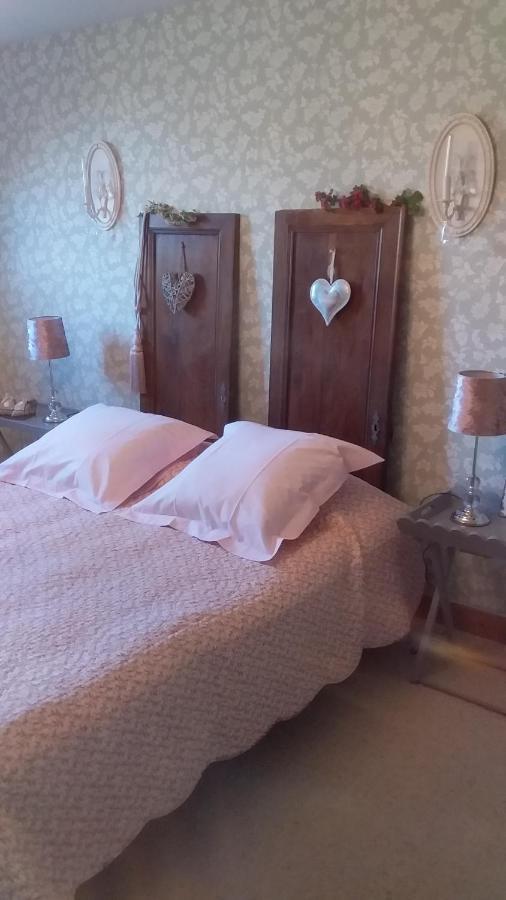 Chambre De Rose - Le Refuge Des Parachutistes - En Bordure Du Marais Neuville-au-Plain Екстериор снимка